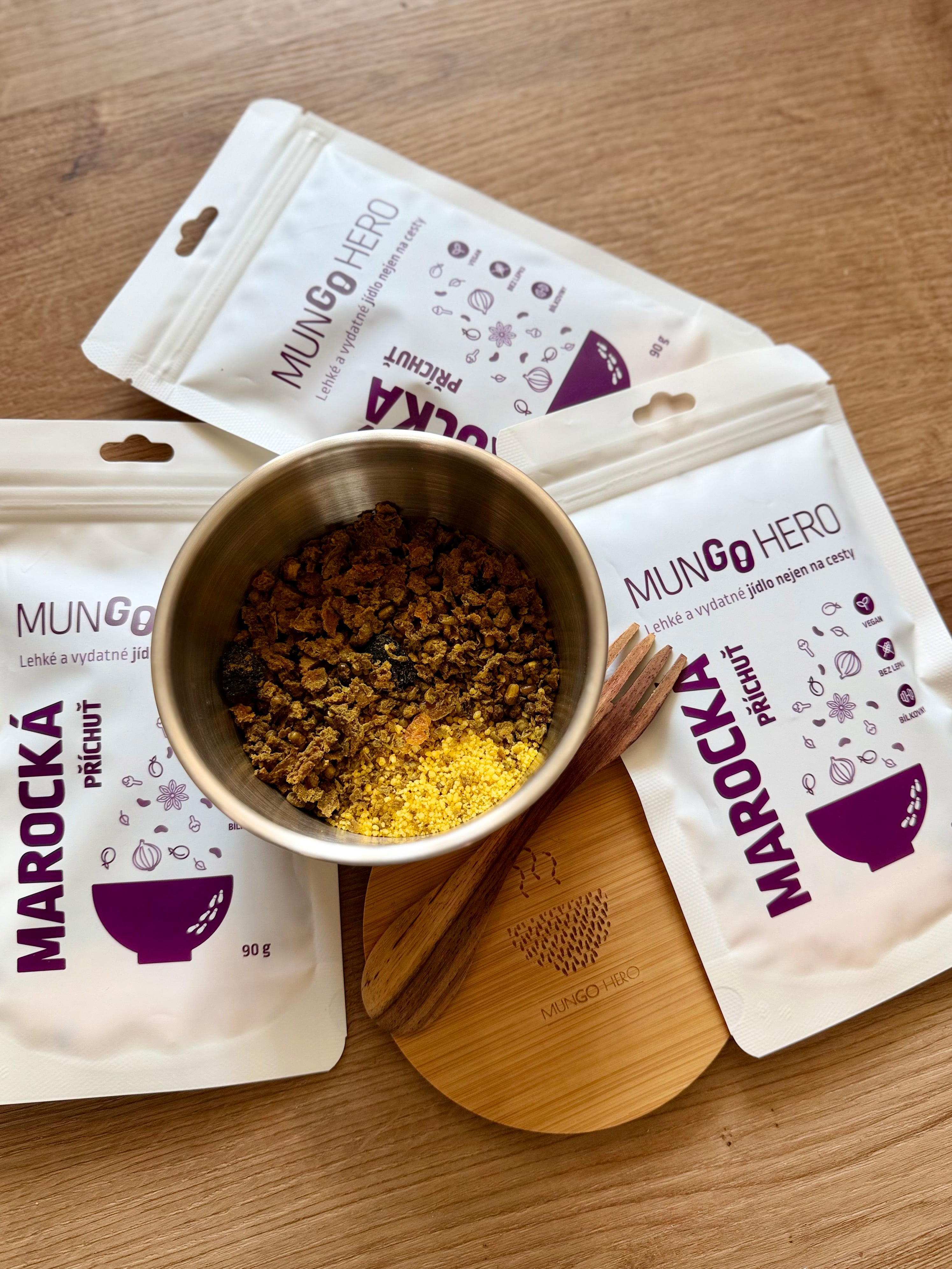 Marocká - mungo s kukuřičným kuskusem, švestkami a pomeranči